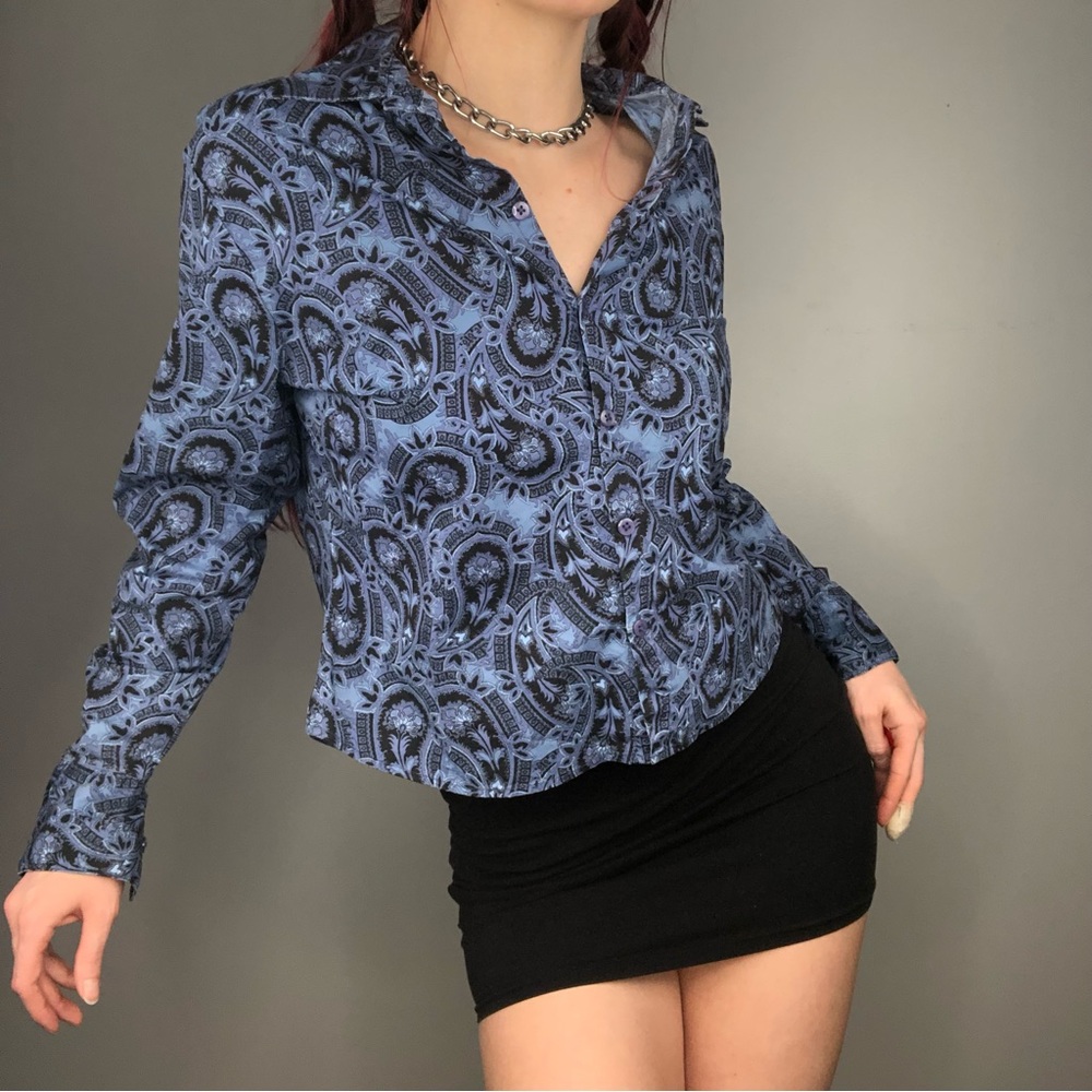 90s Blue Abstract Buttonup - Picture 2 of 4